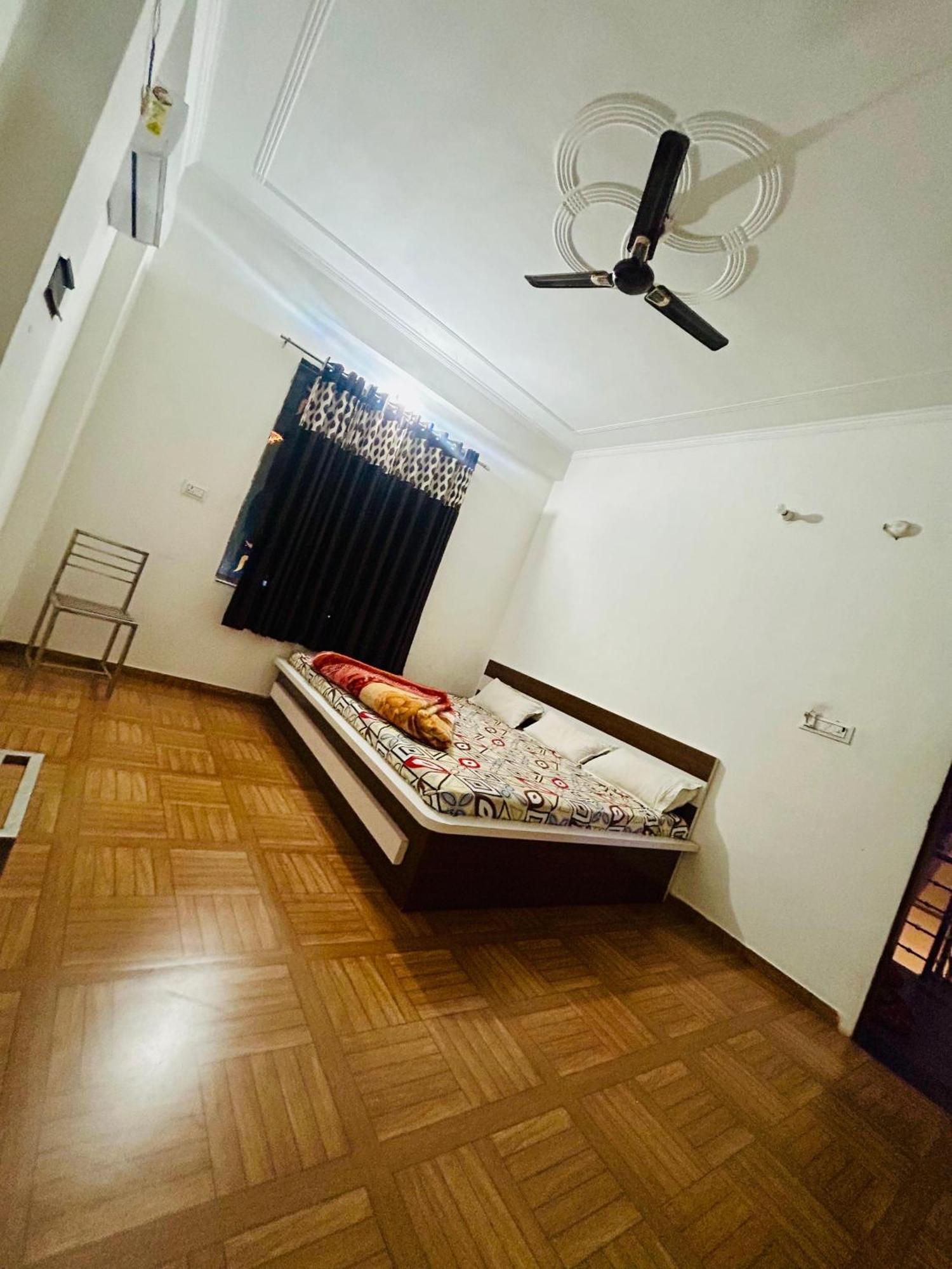 Milan Hotel & Restaurant Sikar Exterior foto