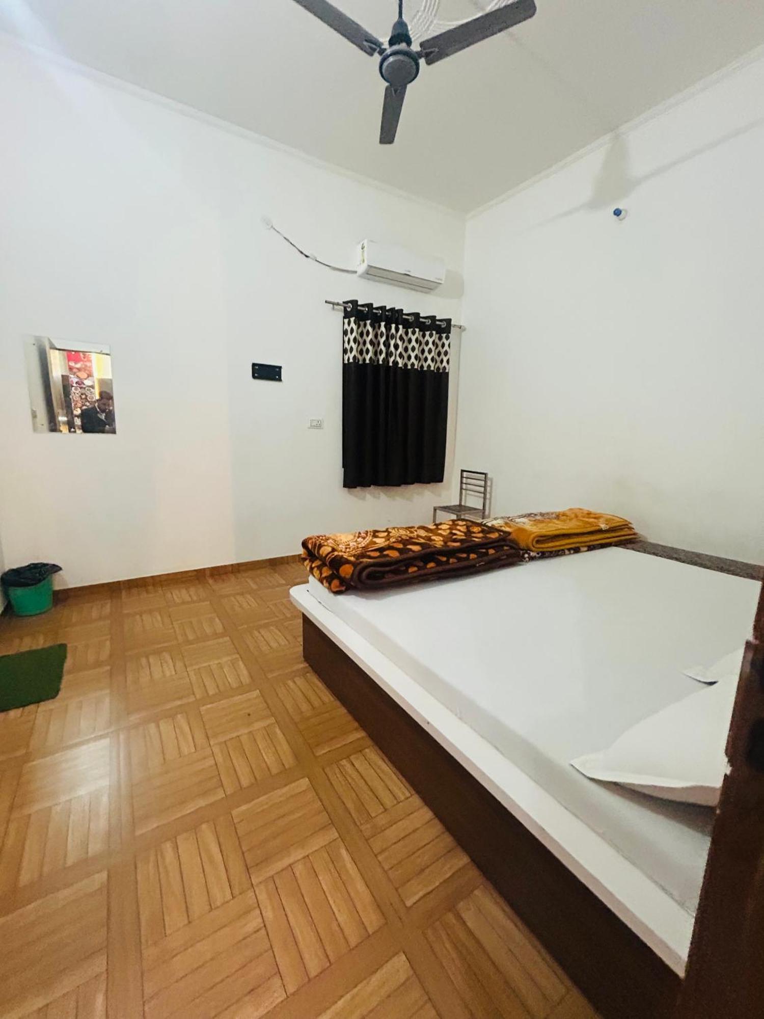 Milan Hotel & Restaurant Sikar Exterior foto